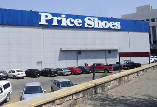 Renta de local comercial en Price Center Aguascalientes